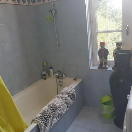 Privée Dans Maison Avec Piscine Alloggio in famiglia Tournefeuille