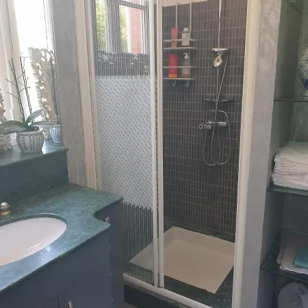 Homestay Privee Dans Maison Avec Piscine *